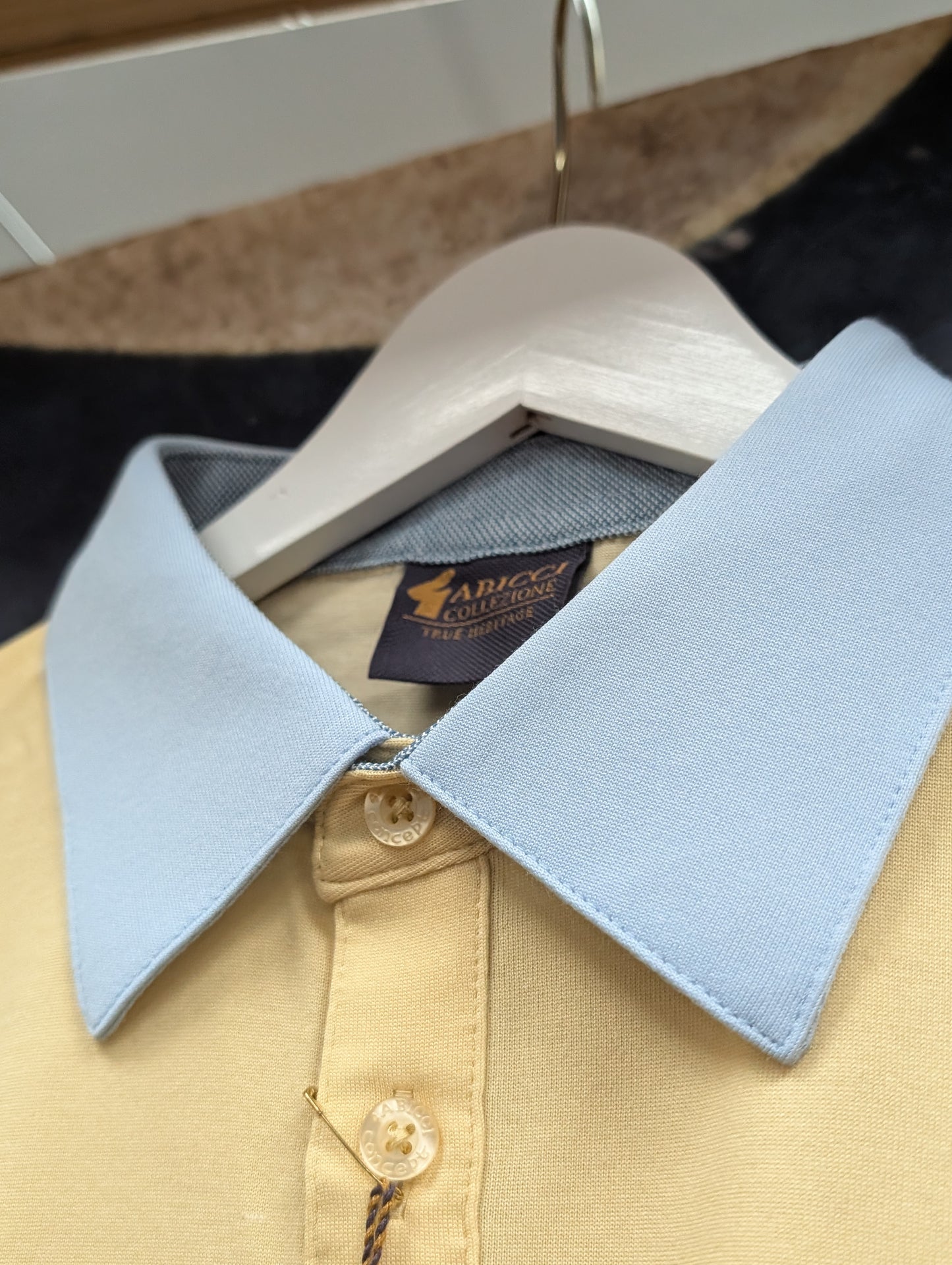 Gabicci Contrast Collar Pocket Polo