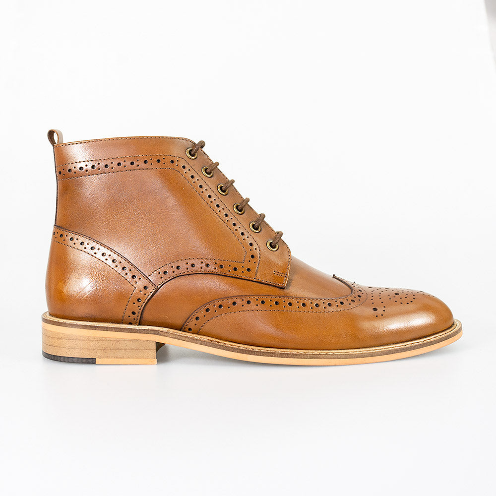 Cavani Holmes Lace up Boot in Borwn and Tan