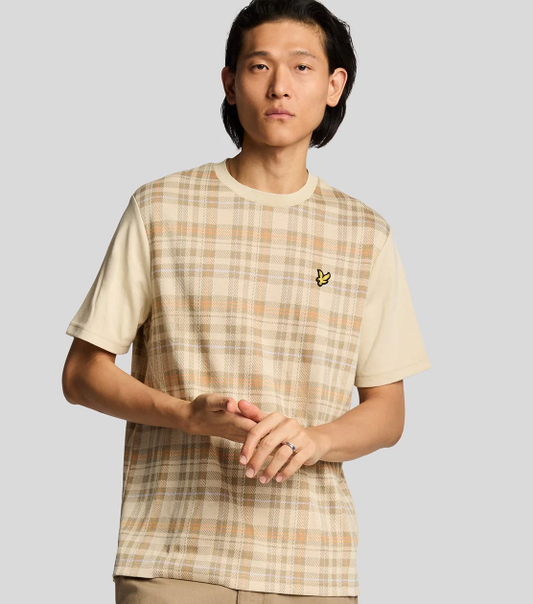 Lyle and Scott Tartan Tee Classic Fit Short Sleeve Shirt with Iconic Tartan Pattern