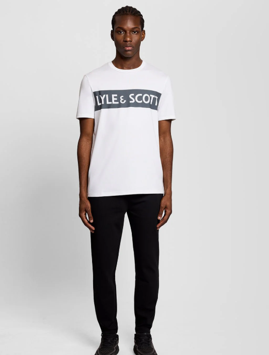 Lyle & Scott Sports Chest Branded T-Shirt